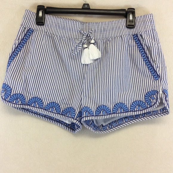 Vineyard Vines Pants - Vineyard Vines Striped Embroidered Hem shorts